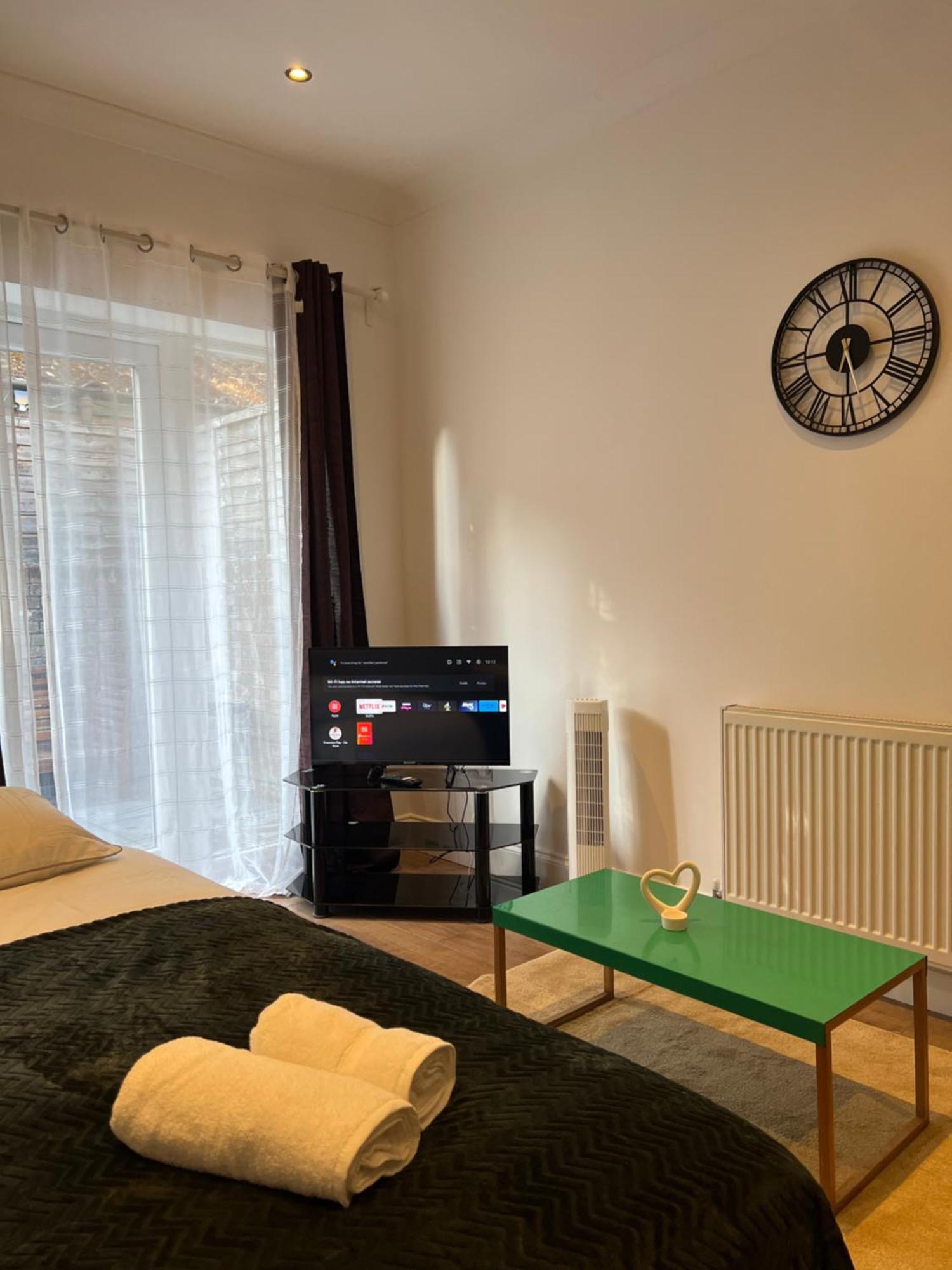 Lovely Garden Flat Near Emirates Stadium And Kings Cross St Pancras Station Appartamento Londra